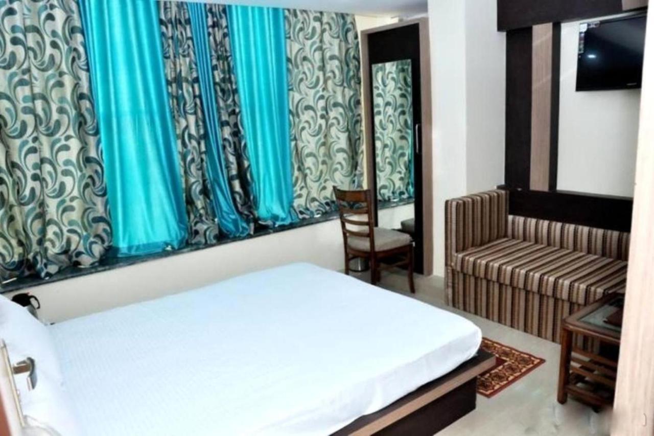 Hotel Radiance กวาลิออร์ ภายนอก รูปภาพ